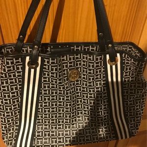 Tommy Hilfiger Purse